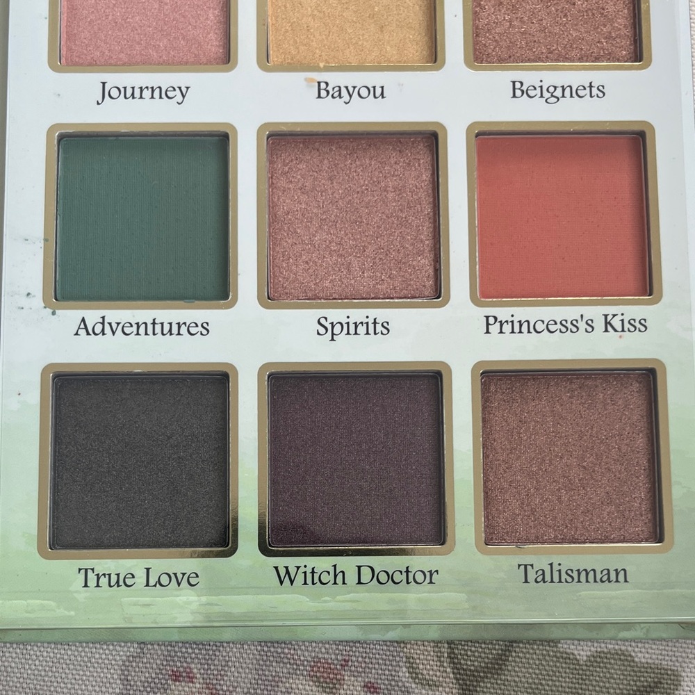 Last chance B4 donating.  NEW! Disney Princess and the Frog Eyeshadow Palette - Picture 5 of 12
